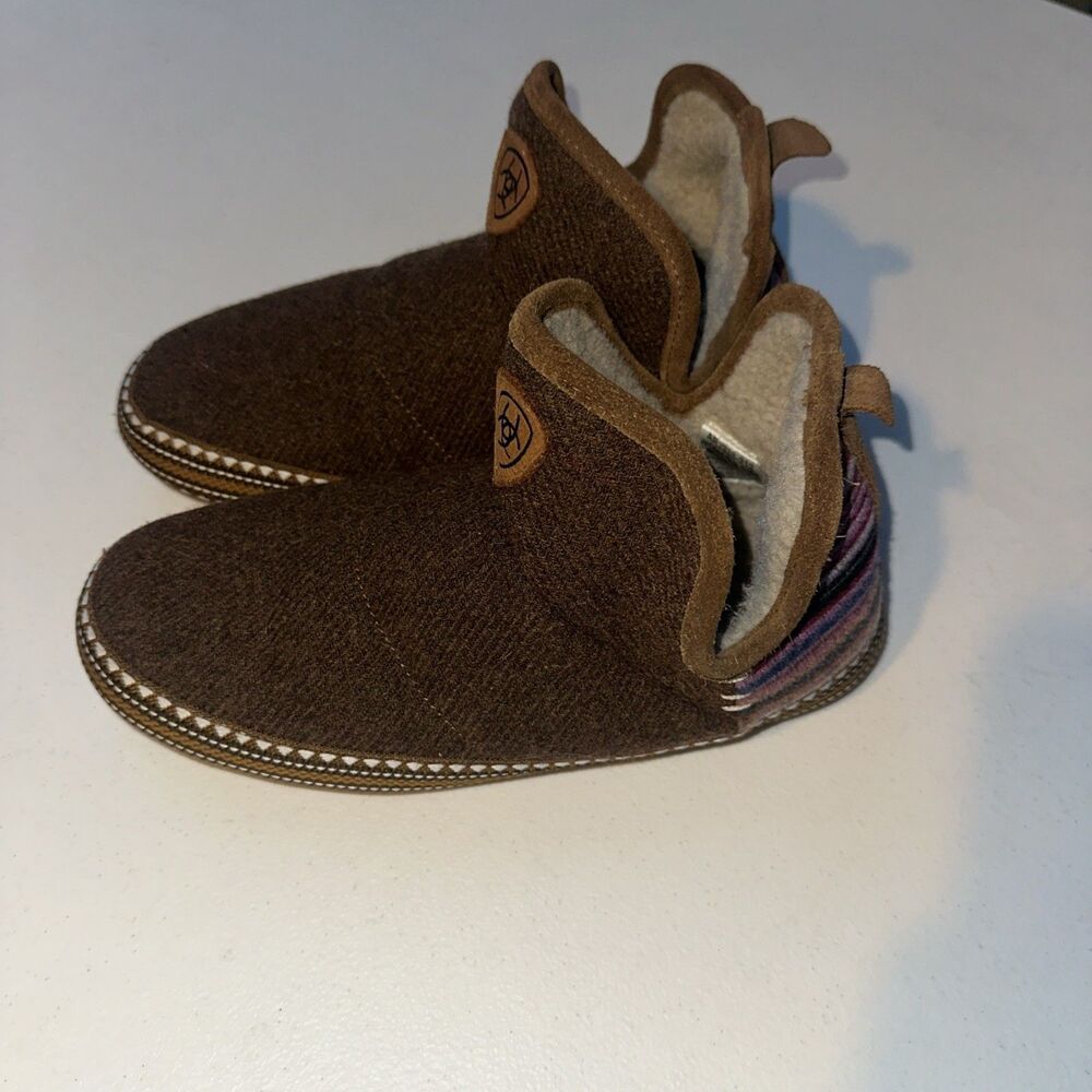 Ariat Bootie Slippers Wooly Brown Women's Pull On Moccasin Sz Small 6.5/7